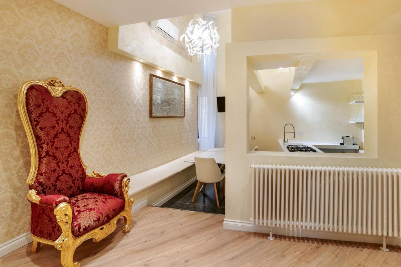 Pantheon Hedonism Appartement Rome Buitenkant foto